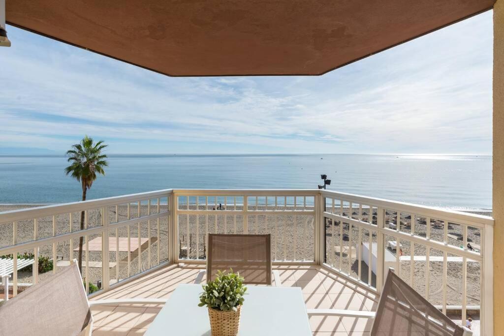 Ferienwohnung Tgh/ Fuengirola Frente Al Mar Exterior foto